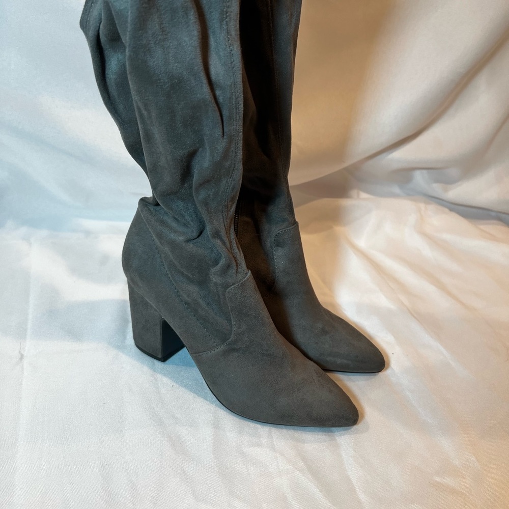 Steve Madden Women's Jacoby Over-The-Knee Boot size 6 gray suede pointed toe